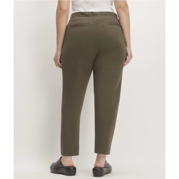 Everlane | The Dream Pant In Dark Forest Green - Picture 6 of 15